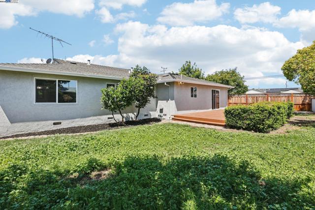 36302 Frobisher Dr, Fremont CA: https://media.crmls.org/mediaz/5c214b03-6fa3-47ae-93c8-953f850983a2.jpg