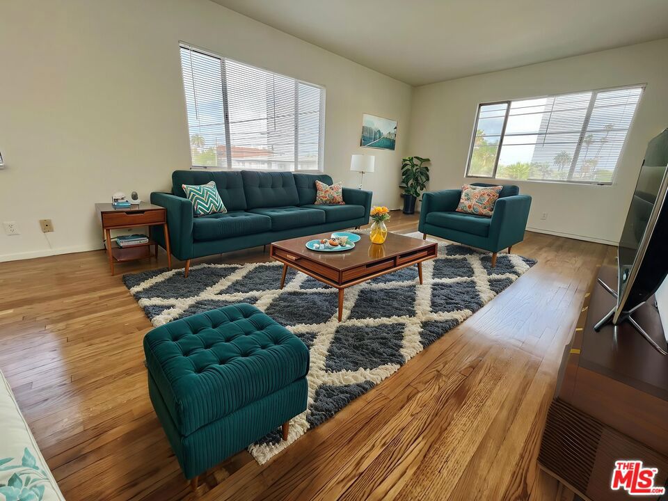 10303 Palms Boulevard #5