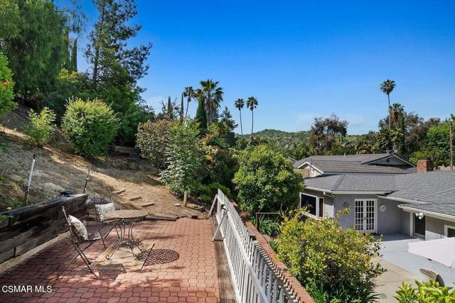 4324 Natoma Avenue, Woodland Hills CA: https://media.crmls.org/mediaz/5c21621d-6acd-405e-9f07-1cc893644123.jpg