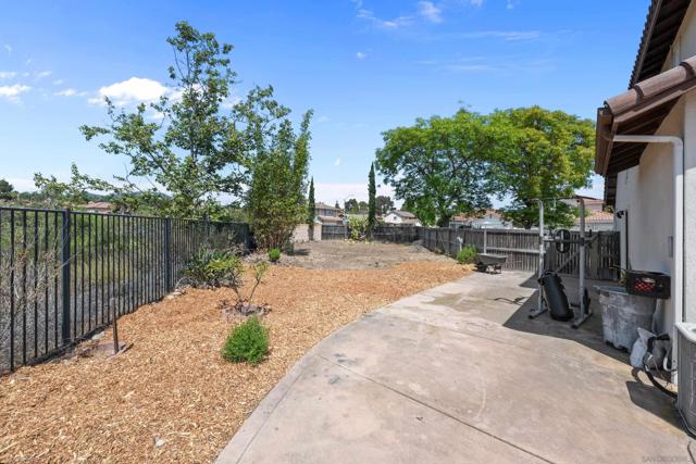 13226 Ireland Ln, San Diego CA: https://media.crmls.org/mediaz/5c234873-45a4-4f36-a626-ad8ad314893d.jpg