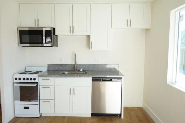 1204 South Avenue, Sacramento CA: https://media.crmls.org/mediaz/5c2522e8-bc1b-4010-8b5e-0f976819fa1e.jpg
