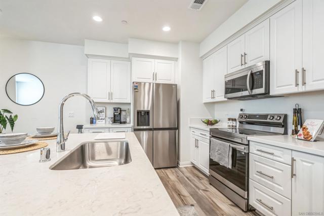 2018 Barite St, Spring Valley CA: https://media.crmls.org/mediaz/5c2571a6-6437-48b0-b1af-d000eff048a6.jpg