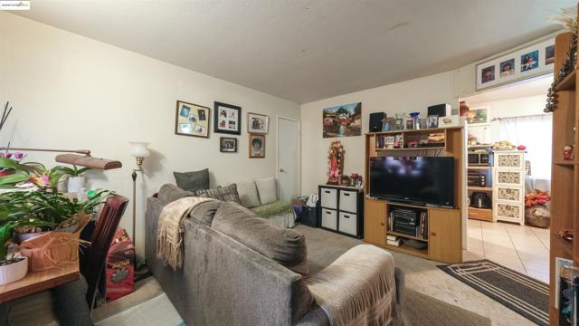 Details for 2120 22nd St, Oakland, CA 94606