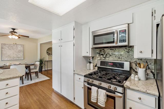 10495 Garcia Lane, Gilroy CA: https://media.crmls.org/mediaz/5c27cb02-c3f8-4b55-bf4b-5c042bc94e8f.jpg