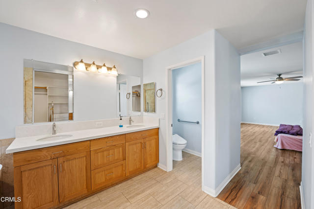 32650 The Old Road, Castaic CA: https://media.crmls.org/mediaz/5c285558-fc3d-4e8e-be5c-b54777d5578e.jpg