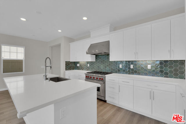 23755 Orange Blossom Drive, Newhall CA: https://media.crmls.org/mediaz/5c295b7c-8445-4d53-9ad2-51cfbdd09ce7.jpg