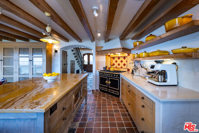 791 Nyes Place, Laguna Beach CA: https://media.crmls.org/mediaz/5c2a8fdd-878c-44d1-b9d4-258d8a367c15.jpg