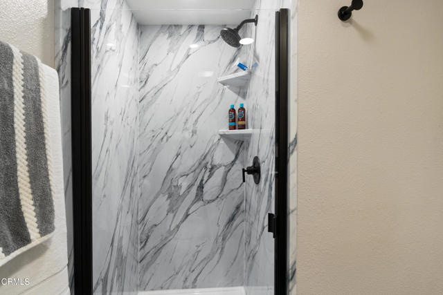 542 Ebbtide Circle, Port Hueneme CA: https://media.crmls.org/mediaz/5c2ac099-76e9-44bb-a111-513796a2f3f8.jpg