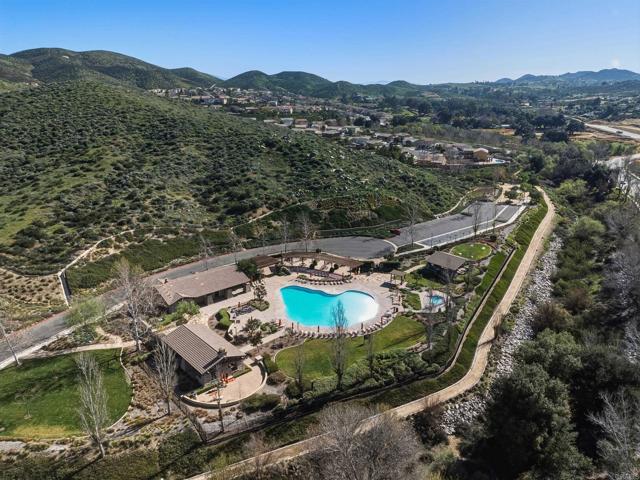 Detail Gallery Image 31 of 32 For 34221 Woodmont, Lake Elsinore,  CA 92532 - 4 Beds | 3 Baths