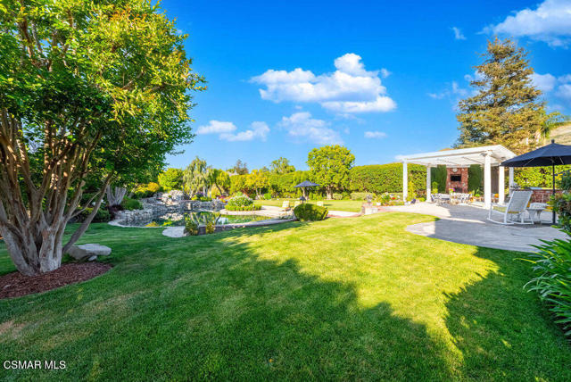 1816 Brittany Park Road, Camarillo CA: https://media.crmls.org/mediaz/5c2b82b7-e7cc-4d4e-9a3c-f3de88bdb704.jpg
