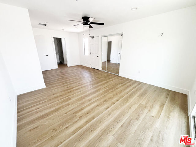 4180 Marlton Avenue, Los Angeles CA: https://media.crmls.org/mediaz/5c2cb82f-6910-4c0a-aa4a-022334168f45.jpg