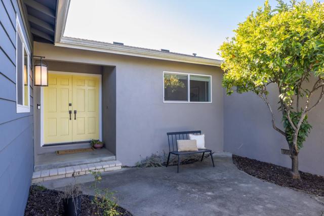 15410 Oak Hills Drive, Salinas CA: https://media.crmls.org/mediaz/5c2ce7c7-5de7-4fe2-b8ae-ec8882f035be.jpg