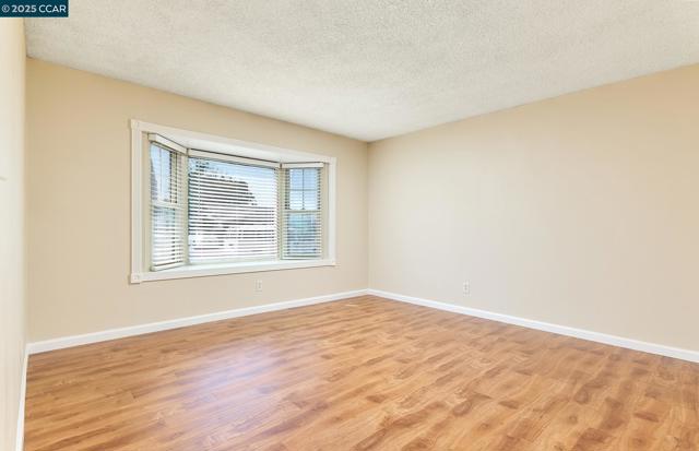 88 Newport Way, Suisun City CA: https://media.crmls.org/mediaz/5c2d566f-2b9f-4f62-b83e-43ca6116f96b.jpg