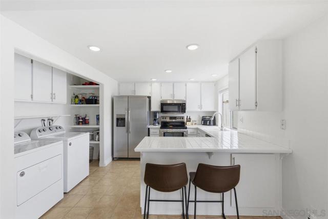 10660 Braverman Drive, Santee CA: https://media.crmls.org/mediaz/5c2dac46-28a0-40d0-a8be-6c1b412cba13.jpg