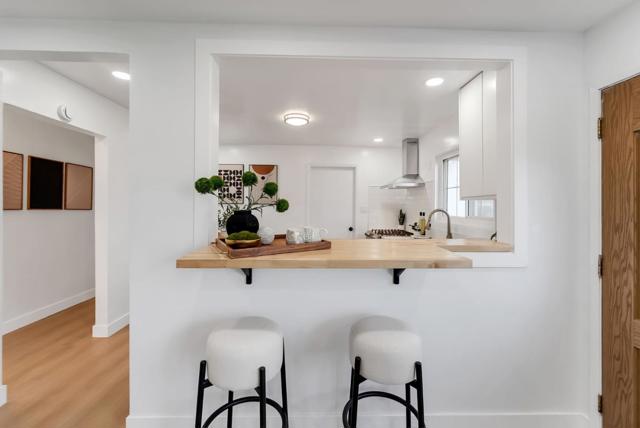 2542 Painted Rock Drive, Santa Clara CA: https://media.crmls.org/mediaz/5c2e5740-85e6-4bbd-9472-ccea11beb883.jpg