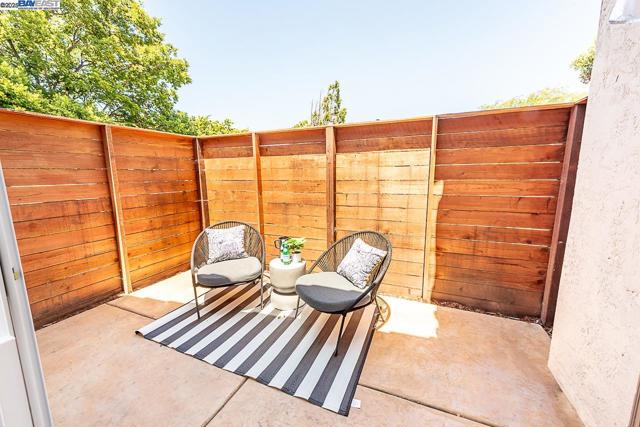 33036 Soquel St, Union City CA: https://media.crmls.org/mediaz/5c2e6603-ea1d-48ac-89e9-b06dddb0167f.jpg