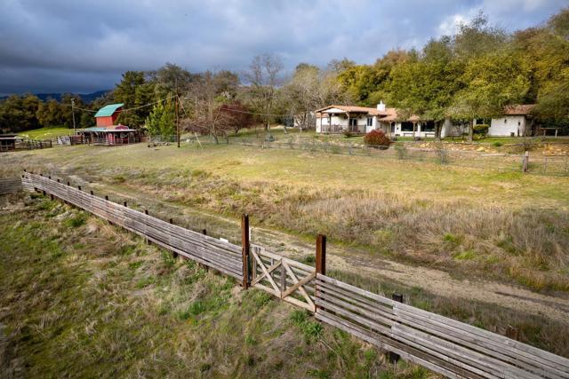 4026 Highway 78, Julian CA: https://media.crmls.org/mediaz/5c2f0792-7c5a-4178-b4c2-12b5f7837e11.jpg