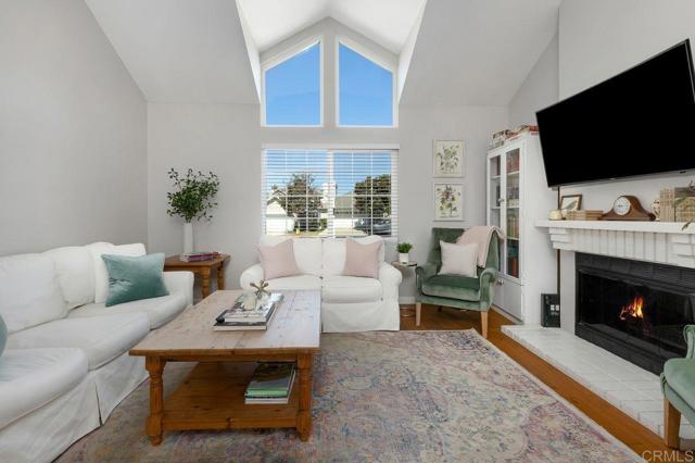 Detail Gallery Image 4 of 40 For 839 Skysail Ave, Carlsbad,  CA 92011 - 3 Beds | 2 Baths