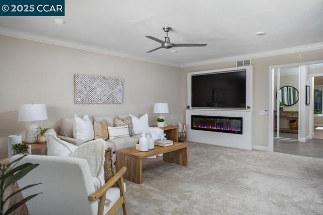 1115 Oakmont Dr, Walnut Creek CA: https://media.crmls.org/mediaz/5c2ffc80-2916-47c7-9fa0-6cea73ea95e1.jpg