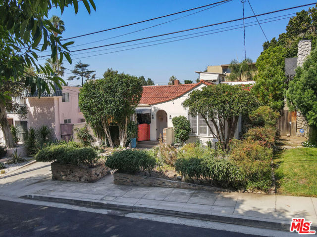 979 Hancock Avenue photo 1