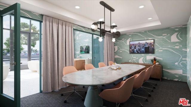 800 N Front Street, Burbank CA: https://media.crmls.org/mediaz/5c32586b-aede-4ebc-b65c-51af31ea0fe2.jpg