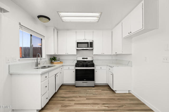 Detail Gallery Image 3 of 25 For 11841 Davis St, Moreno Valley,  CA 92557 - 4 Beds | 2 Baths