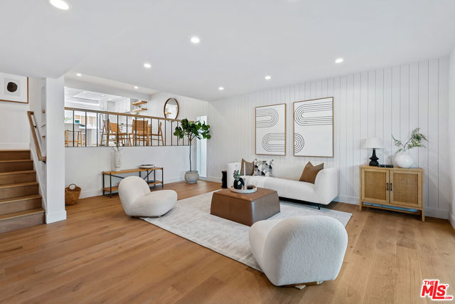 4751 La Villa Marina, A photo 1