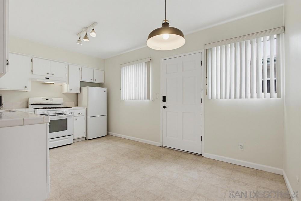 4885 Cole - photo 9