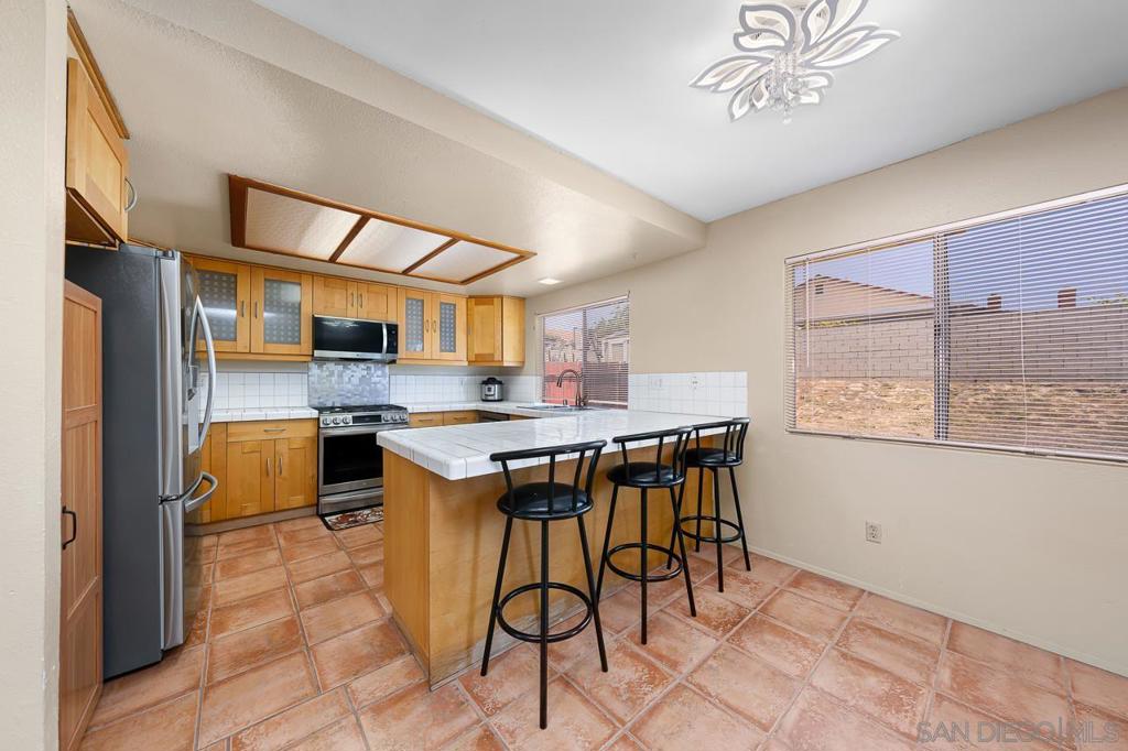 MLS #250032426SD image #5