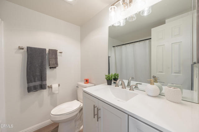 Detail Gallery Image 16 of 17 For 8801 Willis Ave #60,  Los Angeles,  CA 91402 - 3 Beds | 2 Baths