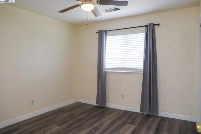 4295 N Archie Avenue, Fresno CA: https://media.crmls.org/mediaz/5c346c8e-ffda-402b-abd7-1e220d2ad74b.jpg