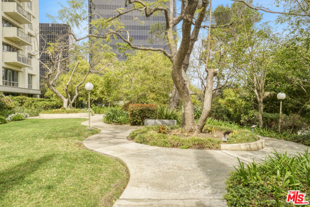 2170 Century Parkway, Los Angeles CA: https://media.crmls.org/mediaz/5c3536b9-7eb3-4864-98ab-f3d71258e446.jpg