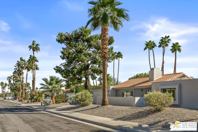 805 E El Cid, Palm Springs CA: https://media.crmls.org/mediaz/5c35f1ee-0076-4563-bd46-4a77ce36ff8b.jpg