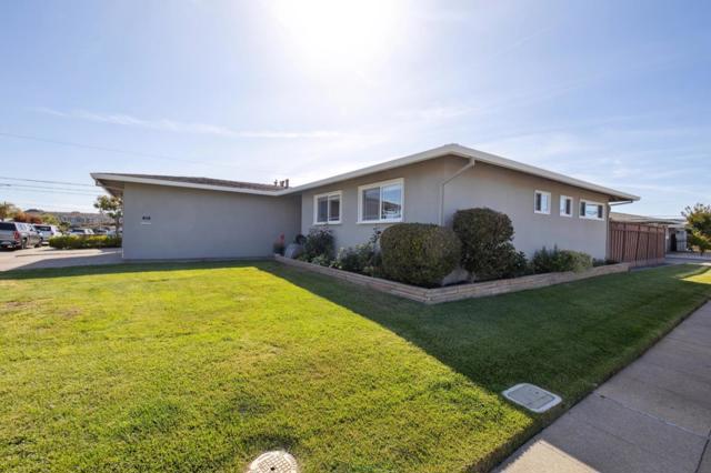 1371 Claudia Avenue, San Mateo CA: https://media.crmls.org/mediaz/5c365ba7-758d-49d9-87d8-72a8b1347c61.jpg