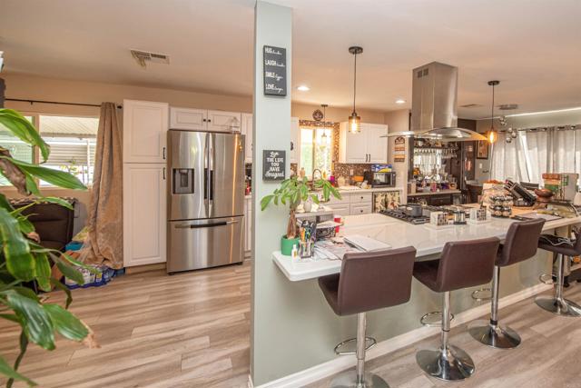 1010 Bobier Dr E, Vista CA: https://media.crmls.org/mediaz/5c366ad4-d73e-4f94-849a-8cad83500f89.jpg