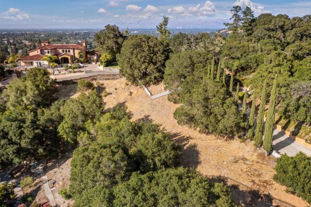 16497 S Kennedy Road, Los Gatos CA: https://media.crmls.org/mediaz/5c374a11-842b-4d2d-b658-33b34f8afc3b.jpg