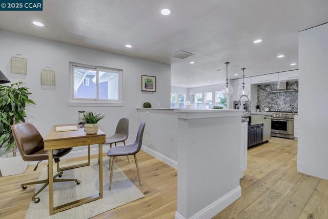 3958 W Las Positas Blvd, Pleasanton CA: https://media.crmls.org/mediaz/5c3823fd-953f-4969-a5f9-1a852bdbcb6d.jpg