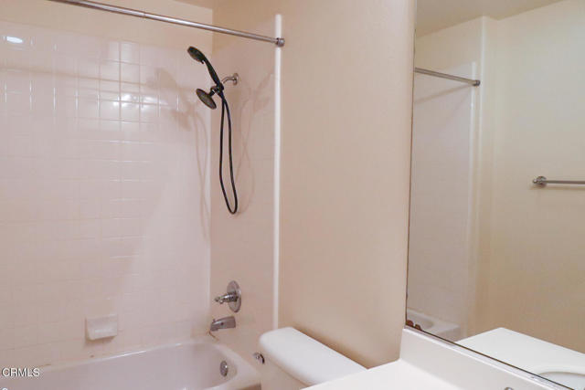 Detail Gallery Image 15 of 34 For 232 Lightwood St, Camarillo,  CA 93012 - 3 Beds | 3/1 Baths