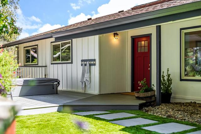 831 Calabasas Road, Watsonville CA: https://media.crmls.org/mediaz/5c395c40-6609-4050-b895-6c788b853f1a.jpg
