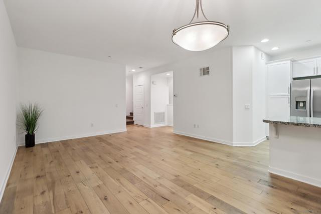 4537 Rainier, San Diego CA: https://media.crmls.org/mediaz/5c3a5897-767f-4342-ac39-1e265ff93aef.jpg
