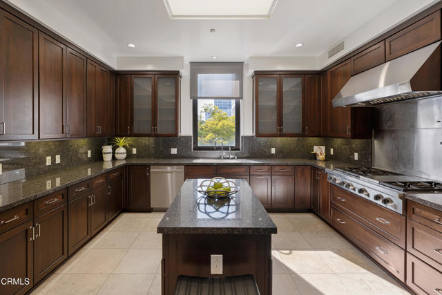 Detail Gallery Image 23 of 74 For 345 E Colorado Bld #302,  Pasadena,  CA 91101 - 3 Beds | 4/1 Baths