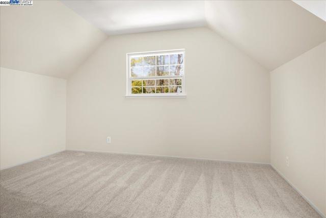 7551 Buckeye Pl, Newark CA: https://media.crmls.org/mediaz/5c3a95ed-e201-41f1-94d6-8144b8396792.jpg