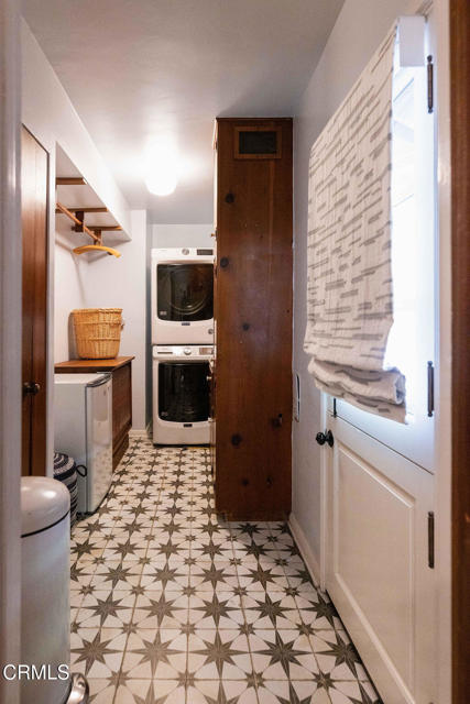 Detail Gallery Image 18 of 24 For 4053 Cromwell Ave, Los Angeles,  CA 90027 - 3 Beds | 3 Baths