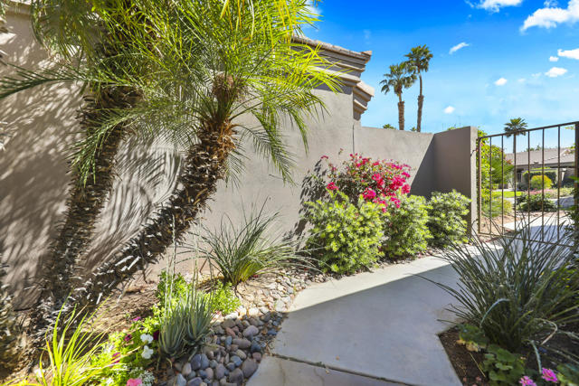 38863 Lobelia Circle, Palm Desert, CA 92211