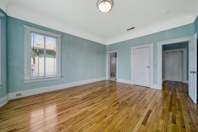 2520 E 24th Street, Oakland CA: https://media.crmls.org/mediaz/5c3c3065-c9b5-473c-bf82-99b93d0c2826.jpg