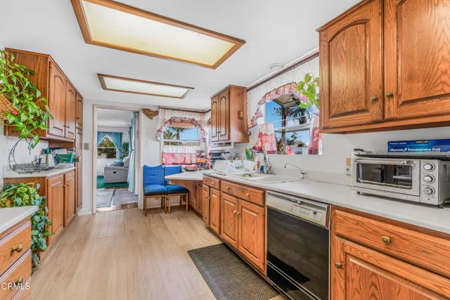 Detail Gallery Image 12 of 31 For 403 N L St, Oxnard,  CA 93030 - 3 Beds | 2 Baths