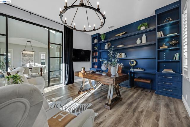 2170 Santa Croce Dr, Livermore CA: https://media.crmls.org/mediaz/5c3e0ff3-eaef-461b-9186-fba5effa5bd4.jpg