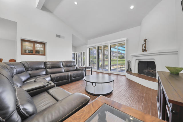 54801 Inverness Way, La Quinta CA: https://media.crmls.org/mediaz/5c3e2690-c9b0-4606-a274-b7bf397eebac.jpg