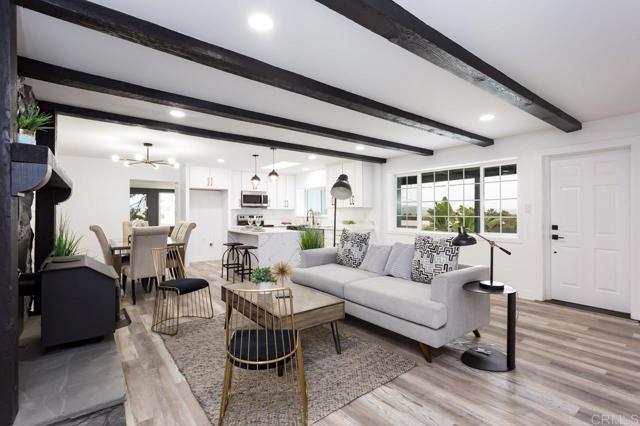 12049 Coping Place, Lakeside CA: https://media.crmls.org/mediaz/5c3ea32b-7975-414c-b4c4-60a564401e12.jpg