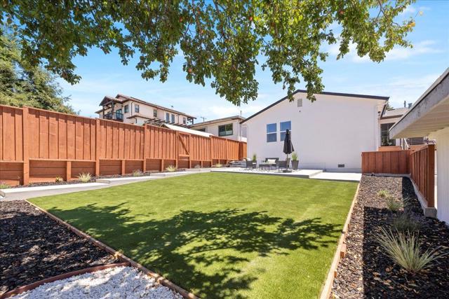 19087 Mayberry Drive, Castro Valley CA: https://media.crmls.org/mediaz/5c3f9bab-8eb7-4516-964f-387023d64d50.jpg